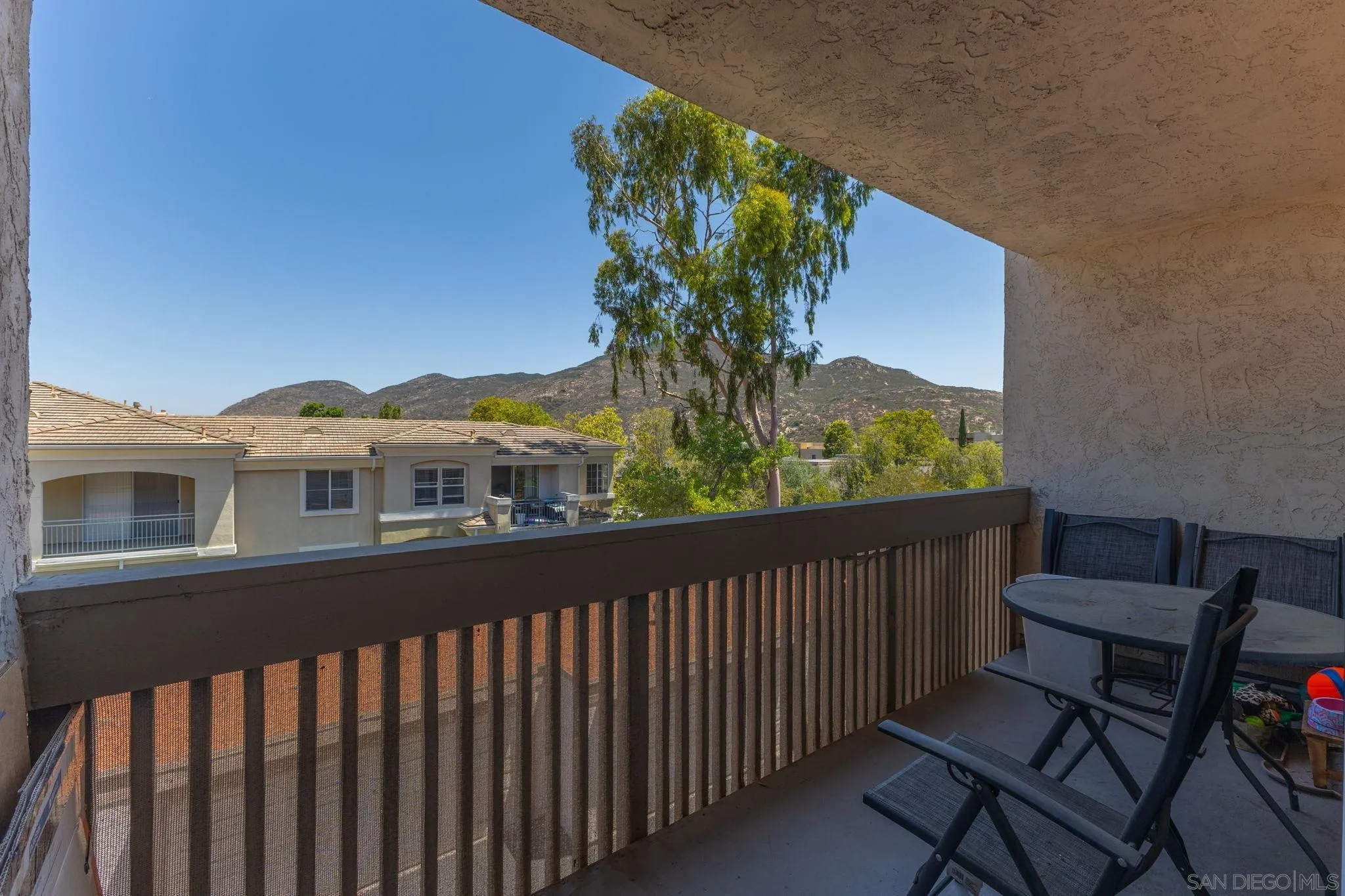 Photo #3: 250031156 Listing 