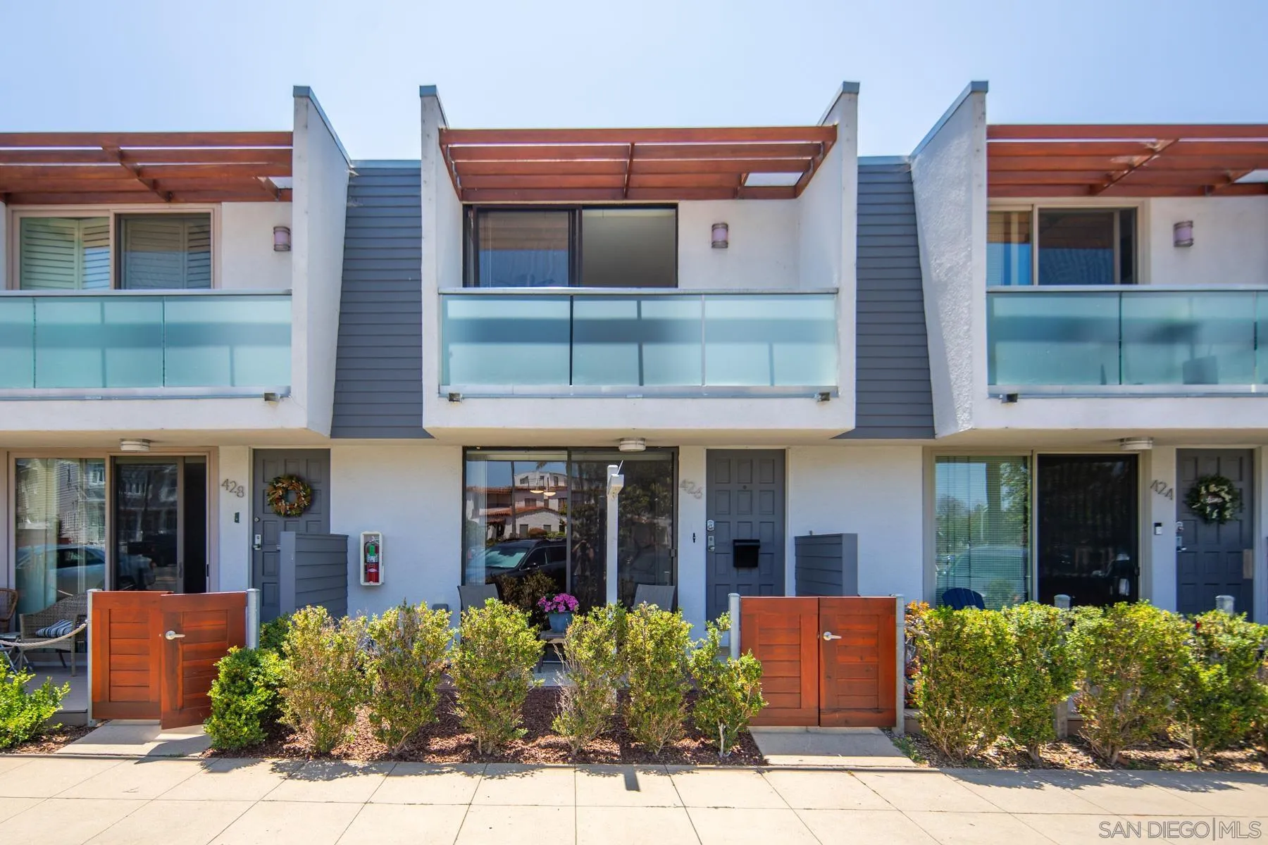 Photo #3: 250031168 Listing 