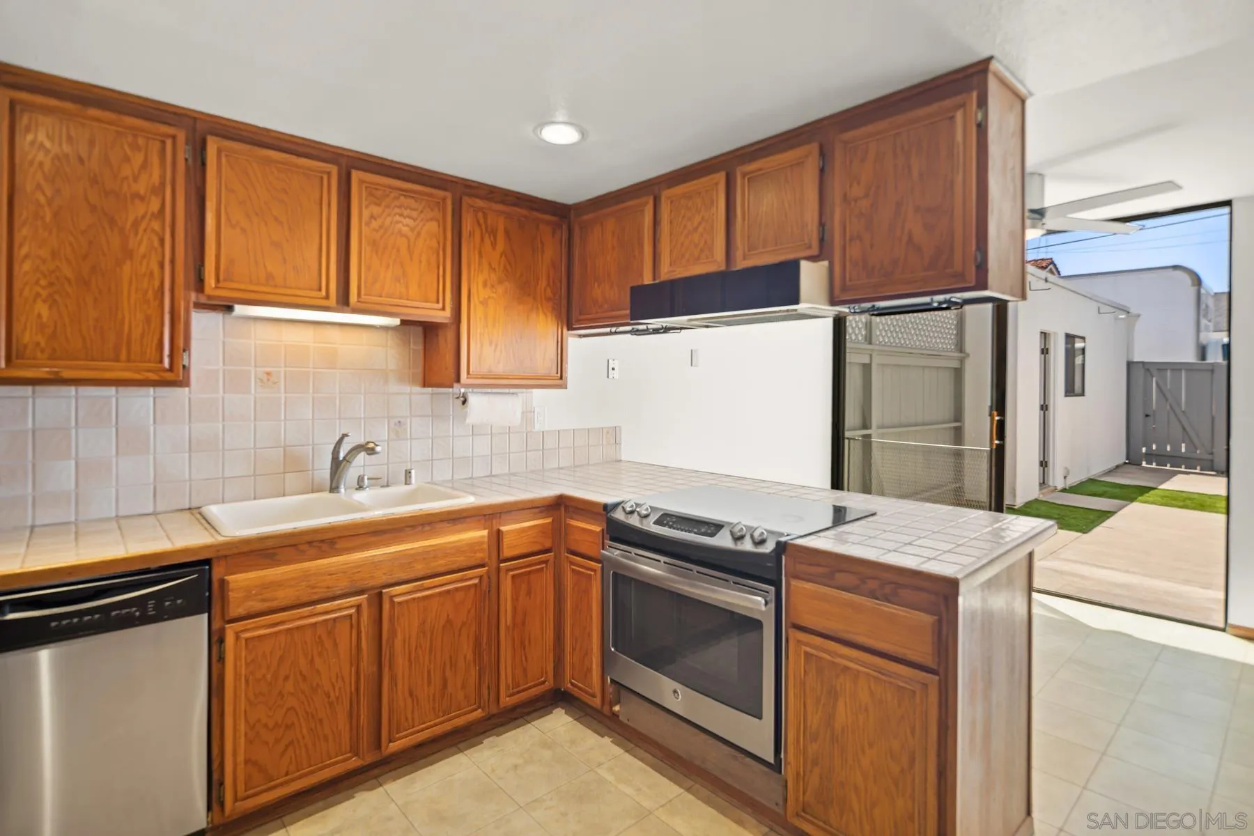 https://cdn.realtyfeed.com/cdn/127/250031168/3d20babdf593b4dc7beda009a5267f7b.webp