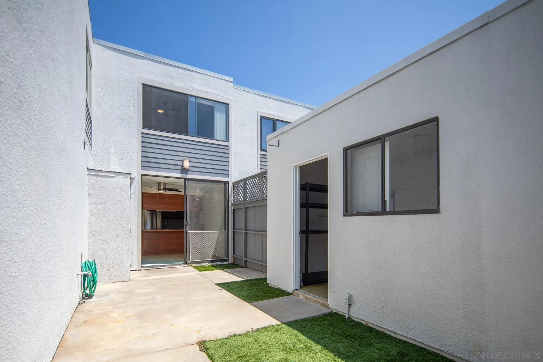 https://cdn.realtyfeed.com/cdn/127/250031168/ac392917d9fc4b2962f5158f6a68f37a.webp