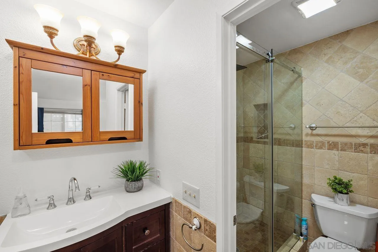 Photo #27: 250031176 Listing: Photo #27