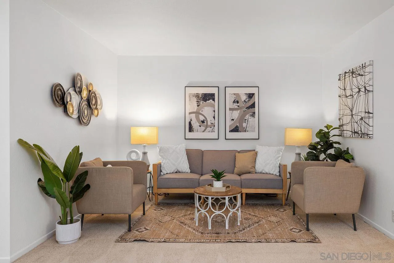 Photo #3: 250031176 Listing 
