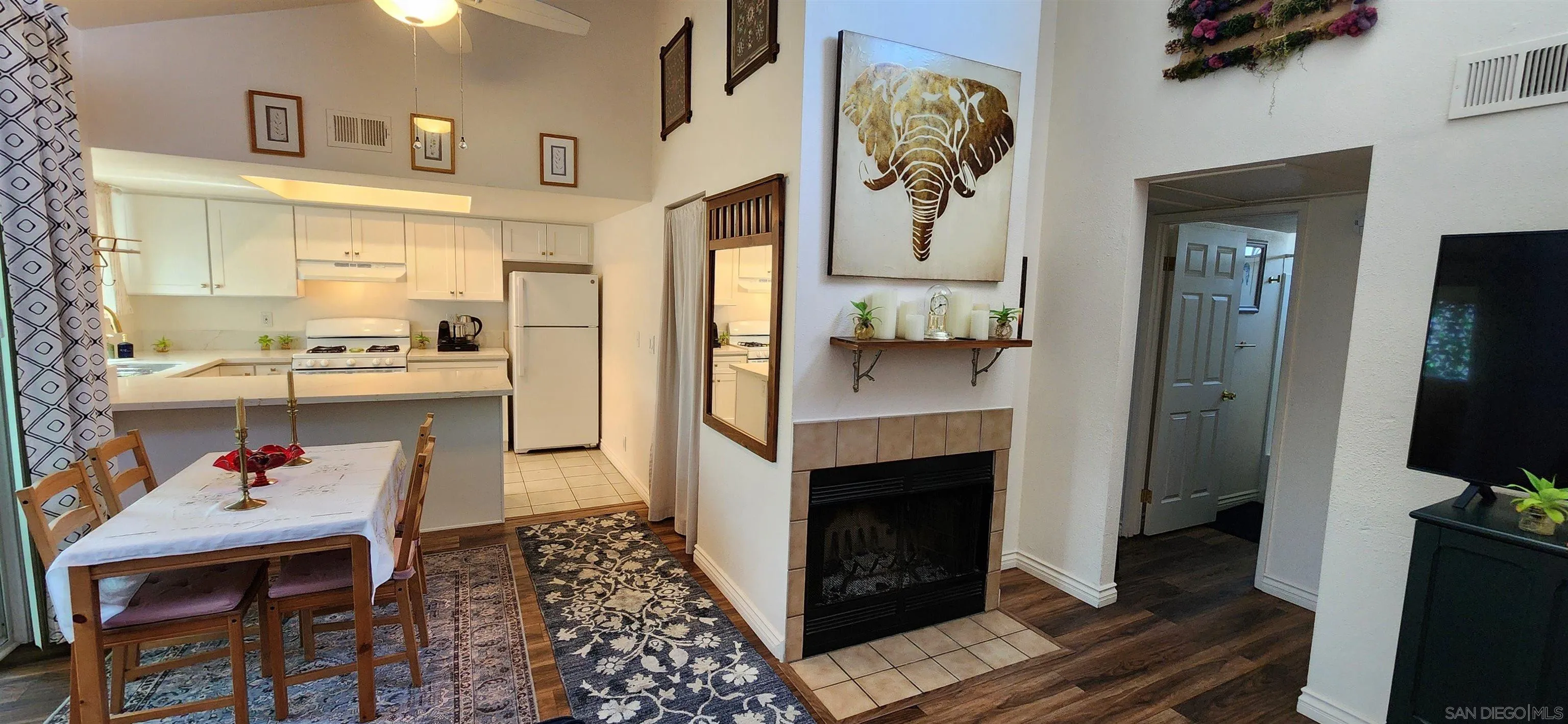 Photo #2: 250031177 Listing 