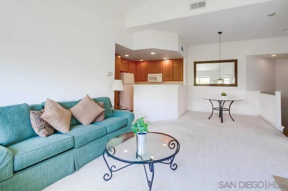 Photo #6: 250031237 Listing 