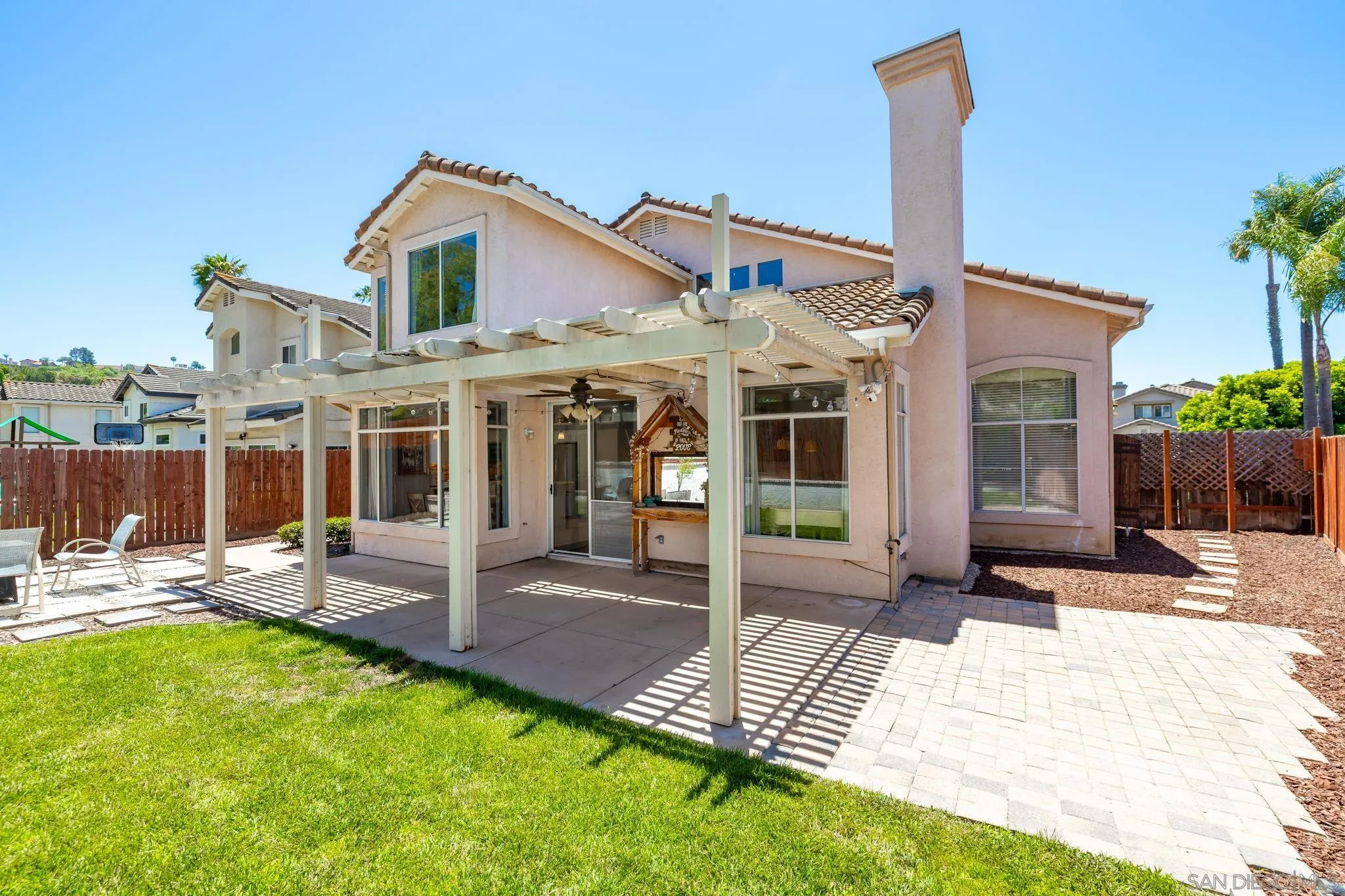 https://cdn.realtyfeed.com/cdn/127/250031258/2c6c624a2e6ebec1fcbaf25b4555ab50.webp