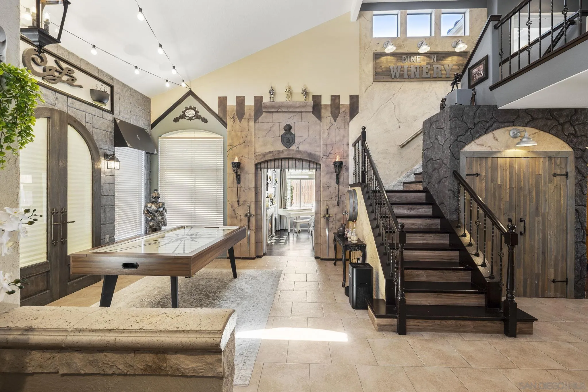 https://cdn.realtyfeed.com/cdn/127/250031258/4a2954ef396d5339e6183663fc06e3a6.webp