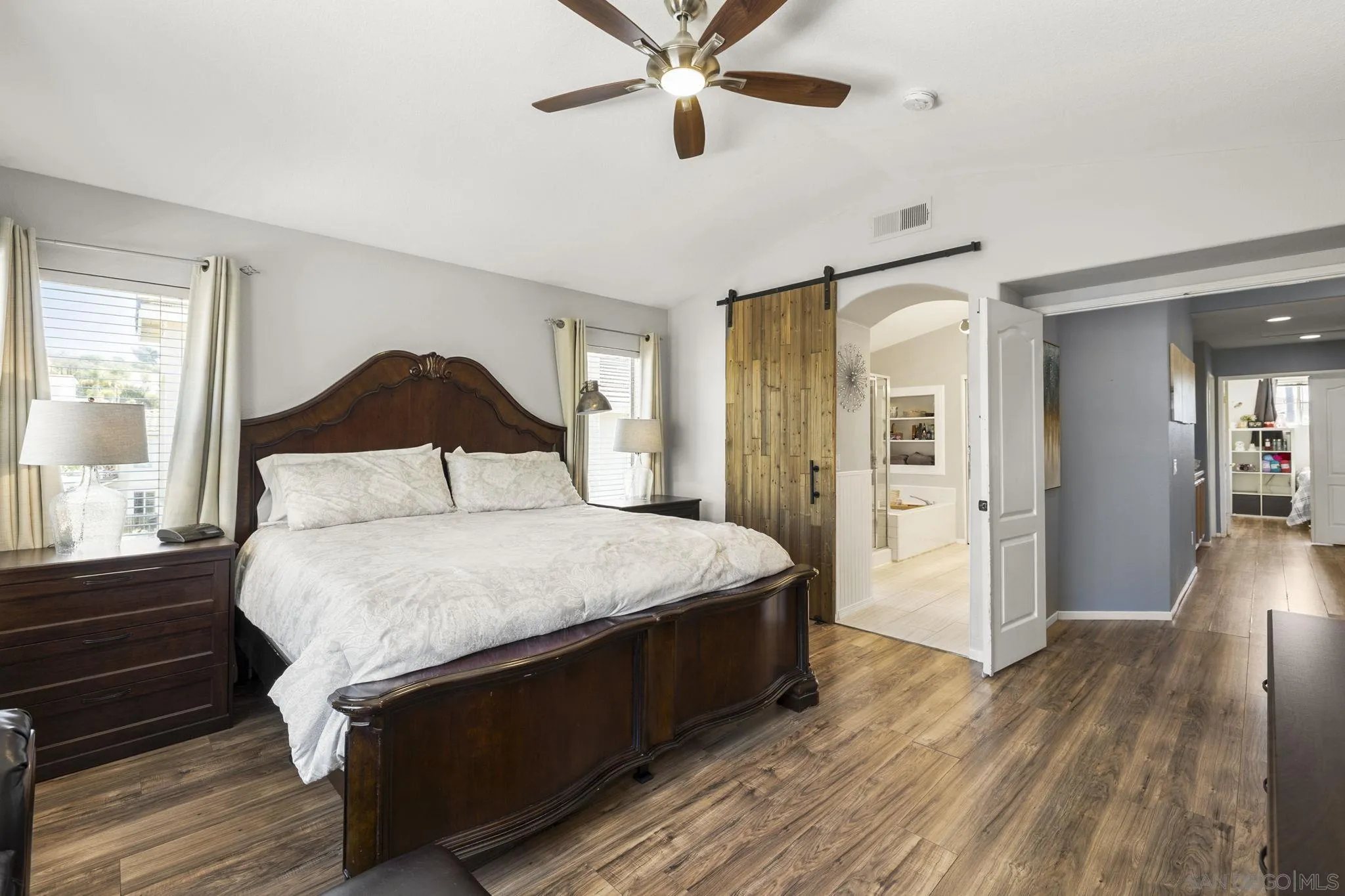 https://cdn.realtyfeed.com/cdn/127/250031258/7bb61141a0de88bea8e304fda5f911f5.webp
