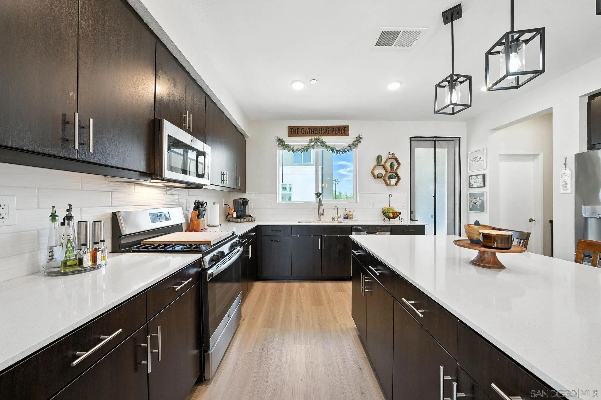Photo #4: 250031265 Listing 