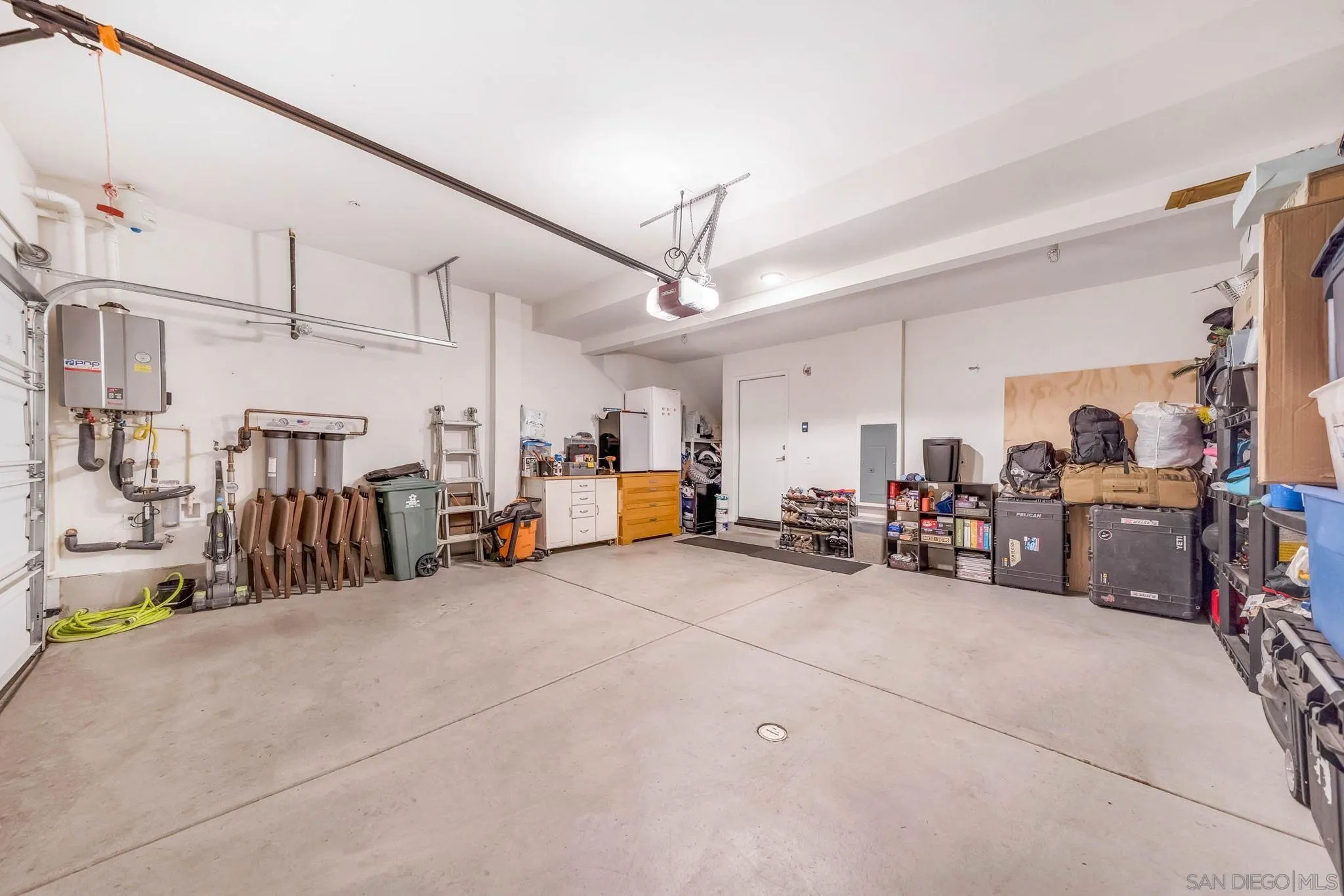 https://cdn.realtyfeed.com/cdn/127/250031265/ffea1a37f01cc0449b08a9db659b0c2f.webp