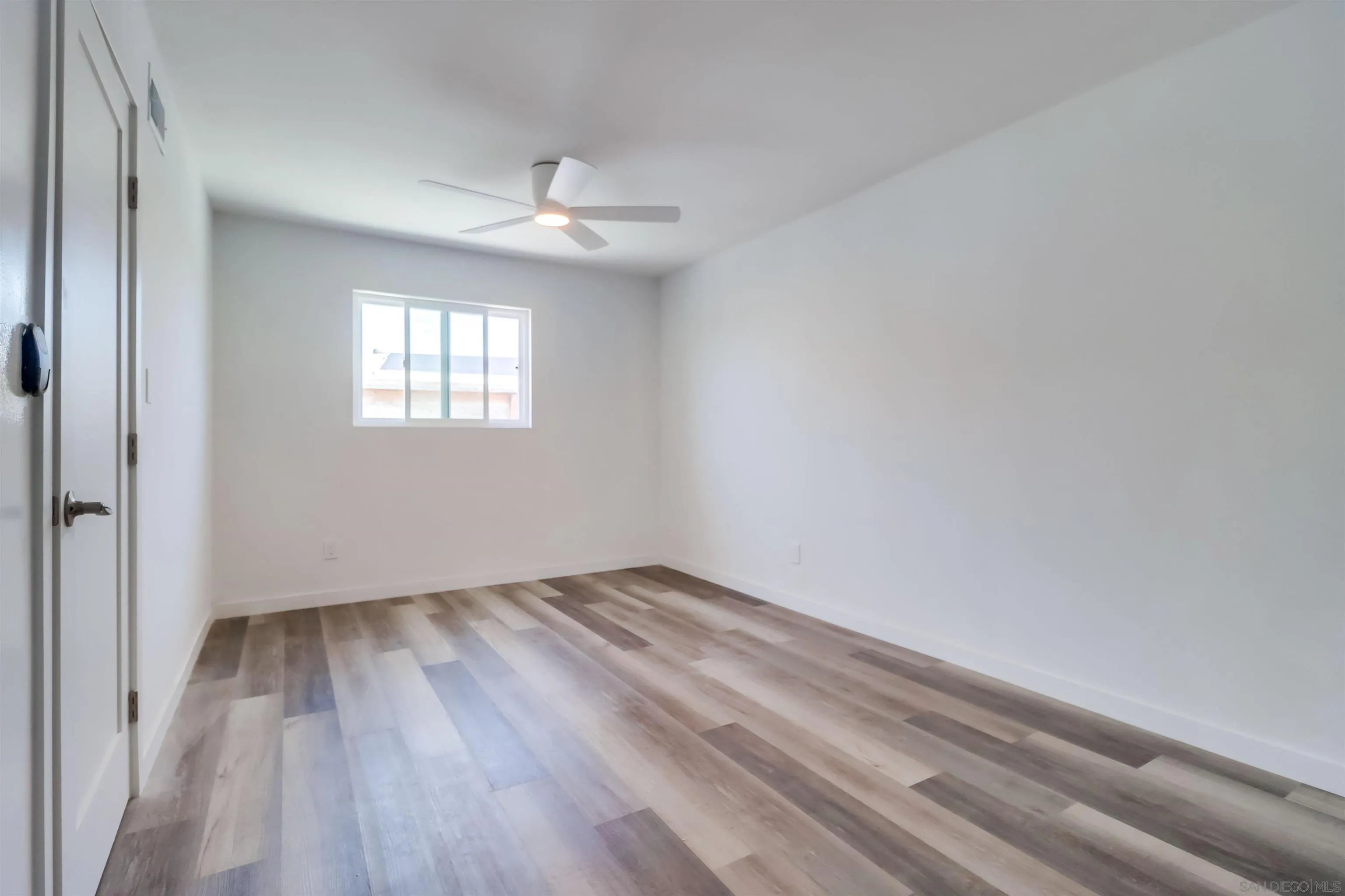 https://cdn.realtyfeed.com/cdn/127/250031270/305625211fae3a7e23ad30ade81df80f.webp