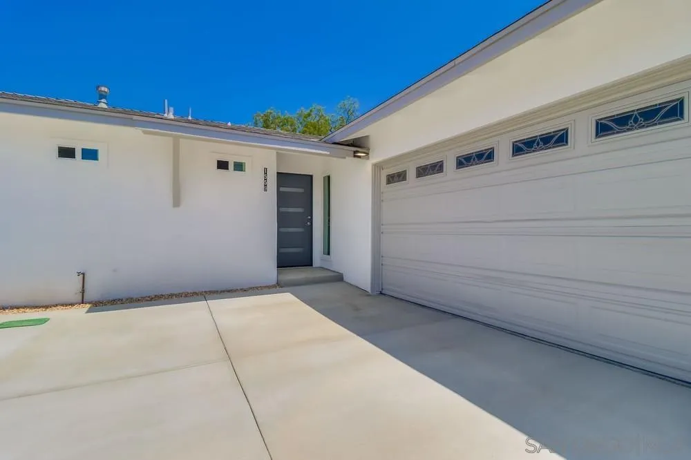 https://cdn.realtyfeed.com/cdn/127/250031270/79c0666eb9f942c709ee5461a2c1382d.webp