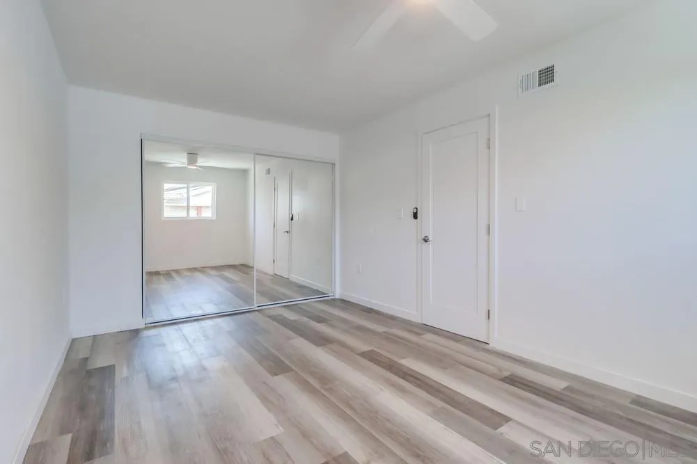 https://cdn.realtyfeed.com/cdn/127/250031270/c085d43ba5b7ba5b9204d7e88e8b362f.webp
