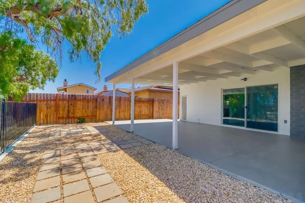 https://cdn.realtyfeed.com/cdn/127/250031270/d5498f888a1b85a6c04a60e3a978aa14.webp