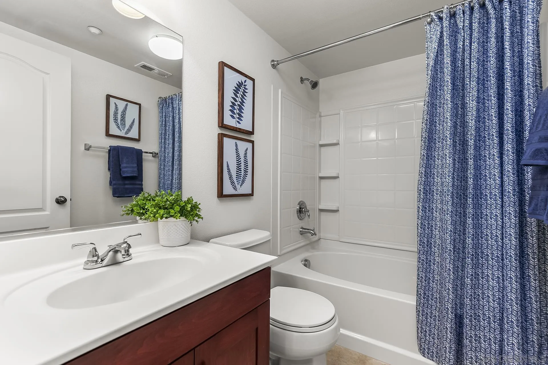 https://cdn.realtyfeed.com/cdn/127/250031275/3f2db35ebb9c38fb066b31ed69a811ad.webp