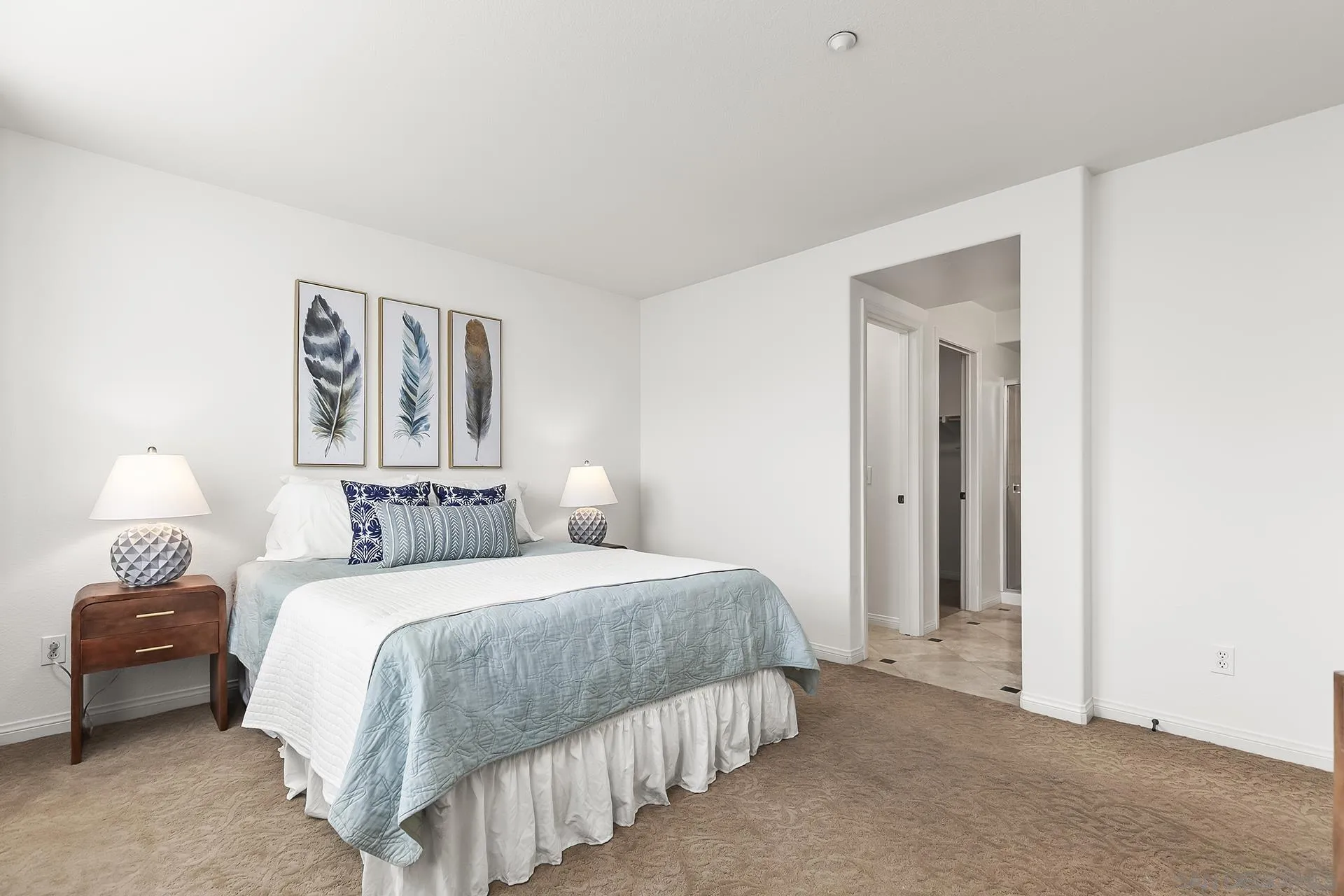 https://cdn.realtyfeed.com/cdn/127/250031275/8188cce61580fb2be21c4e6777c26a0a.webp