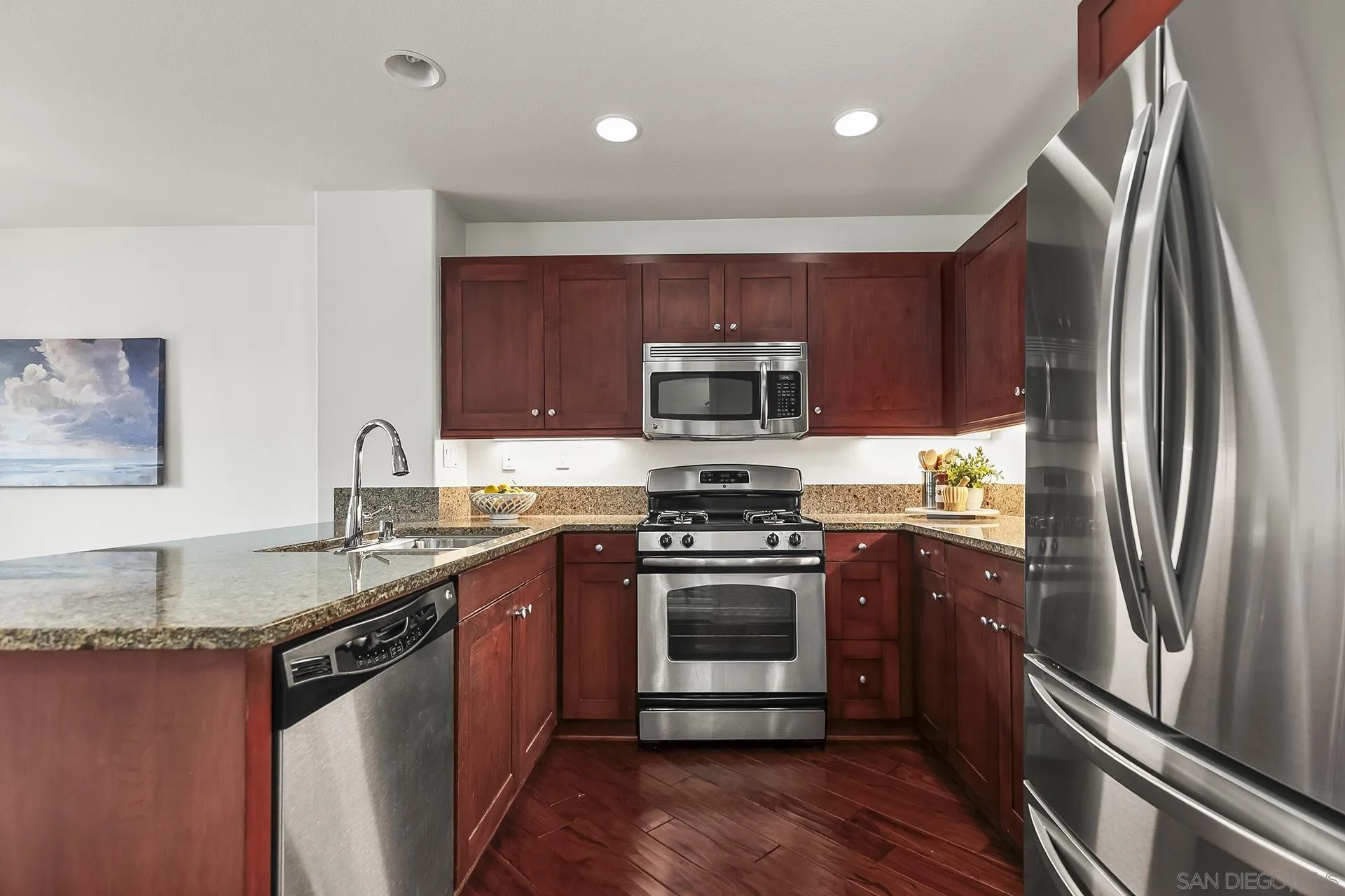 https://cdn.realtyfeed.com/cdn/127/250031275/d2927e4caa5d3b067005a64dccd0e341.webp