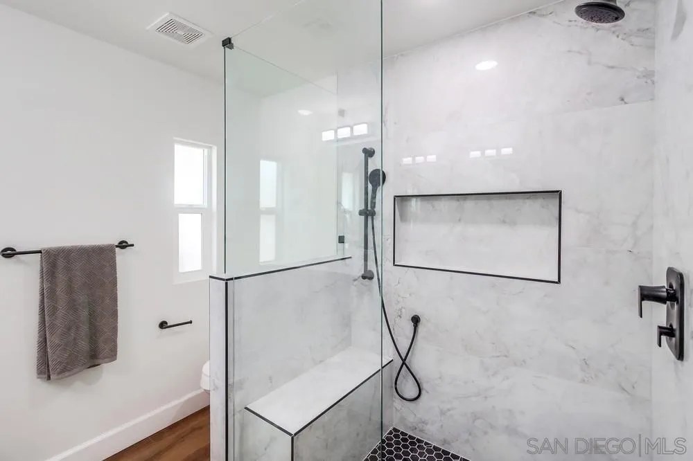 https://cdn.realtyfeed.com/cdn/127/250031299/1eb7a4a429b8e5e7c16937ed023bbf1d.webp