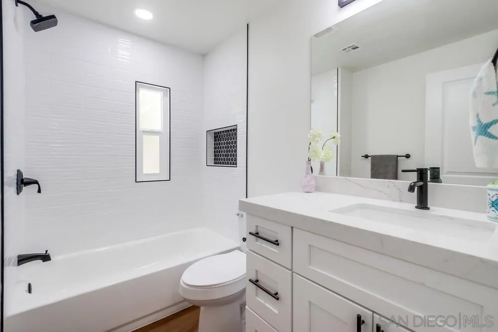 https://cdn.realtyfeed.com/cdn/127/250031299/334a73f978e140d90f2b3e857437aa97.webp