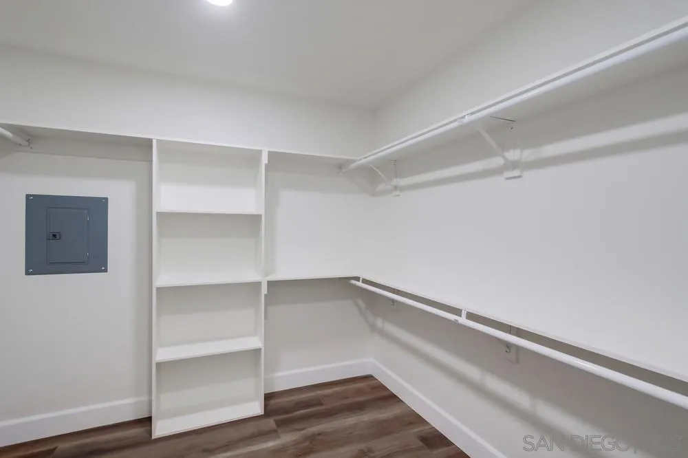https://cdn.realtyfeed.com/cdn/127/250031299/61865d4c1e678948db220c158c62b832.webp