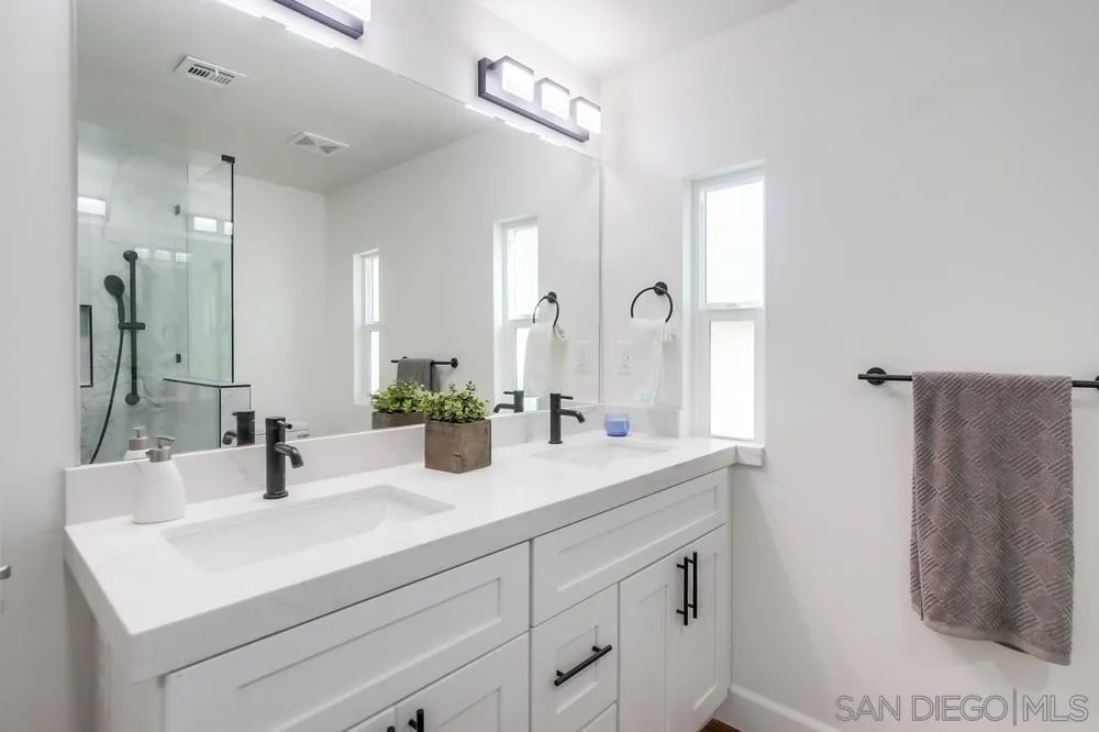 https://cdn.realtyfeed.com/cdn/127/250031299/6ff56e00c7e46b346fde23689ec4886f.webp