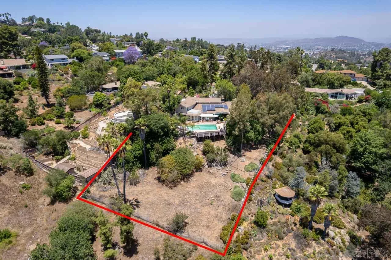 https://cdn.realtyfeed.com/cdn/127/250031320/b7f8276f44a746b25d523f9a8406a172.webp