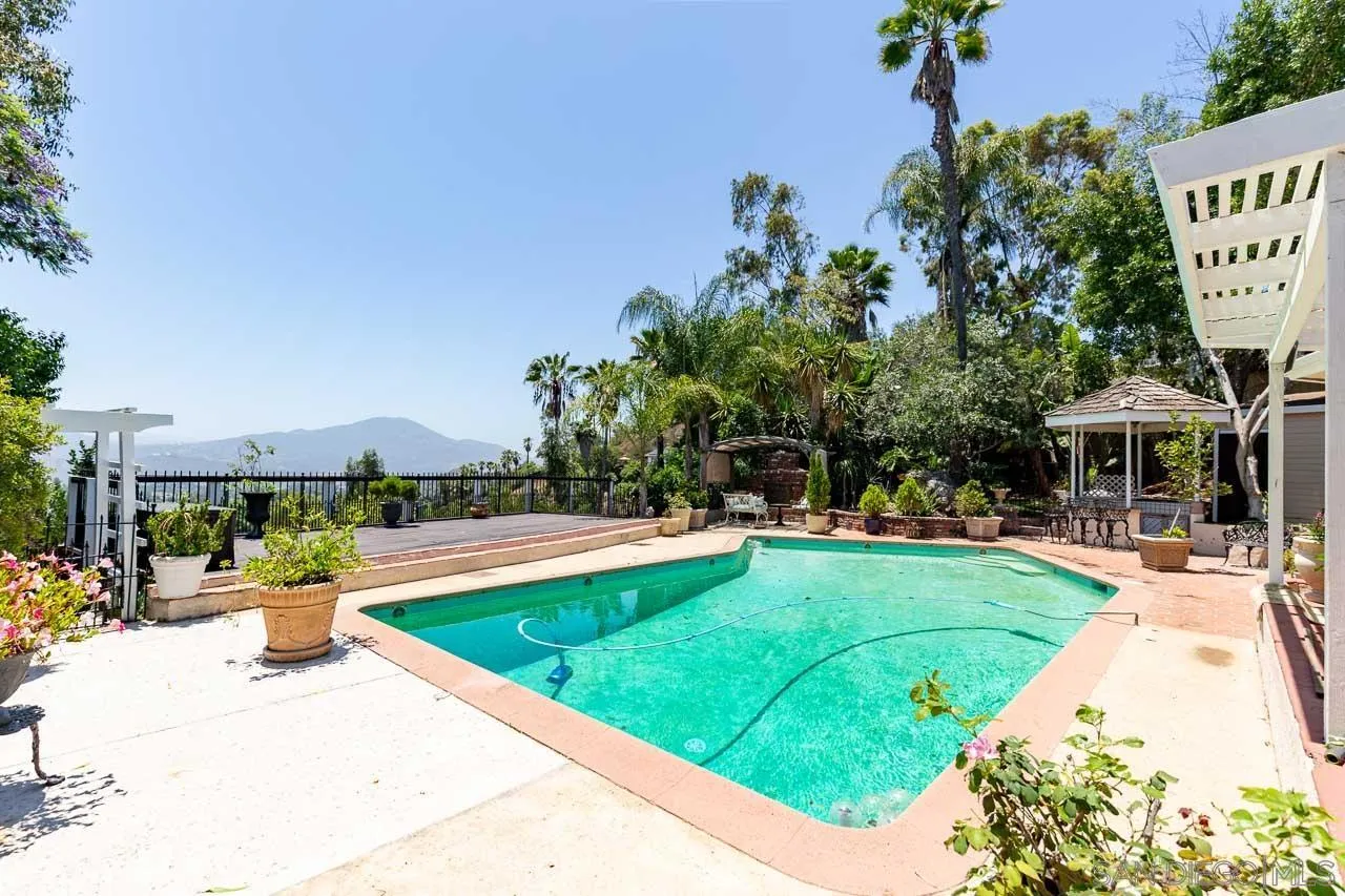https://cdn.realtyfeed.com/cdn/127/250031320/c78615a9eca85f1a7ad7fedba0390c50.webp