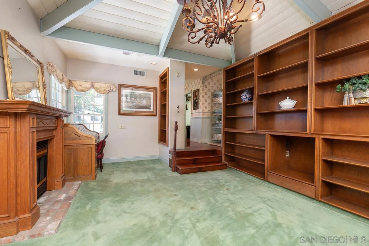 https://cdn.realtyfeed.com/cdn/127/250031320/d1c99af5f5bdb5ce1329a6d56c362e65.webp
