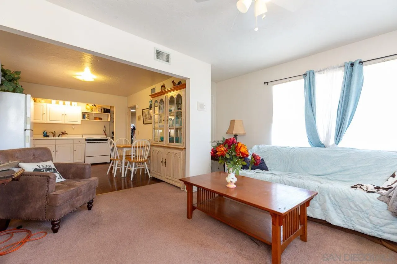 https://cdn.realtyfeed.com/cdn/127/250031320/fa2602d3b2770253340ef10d2328c15a.webp