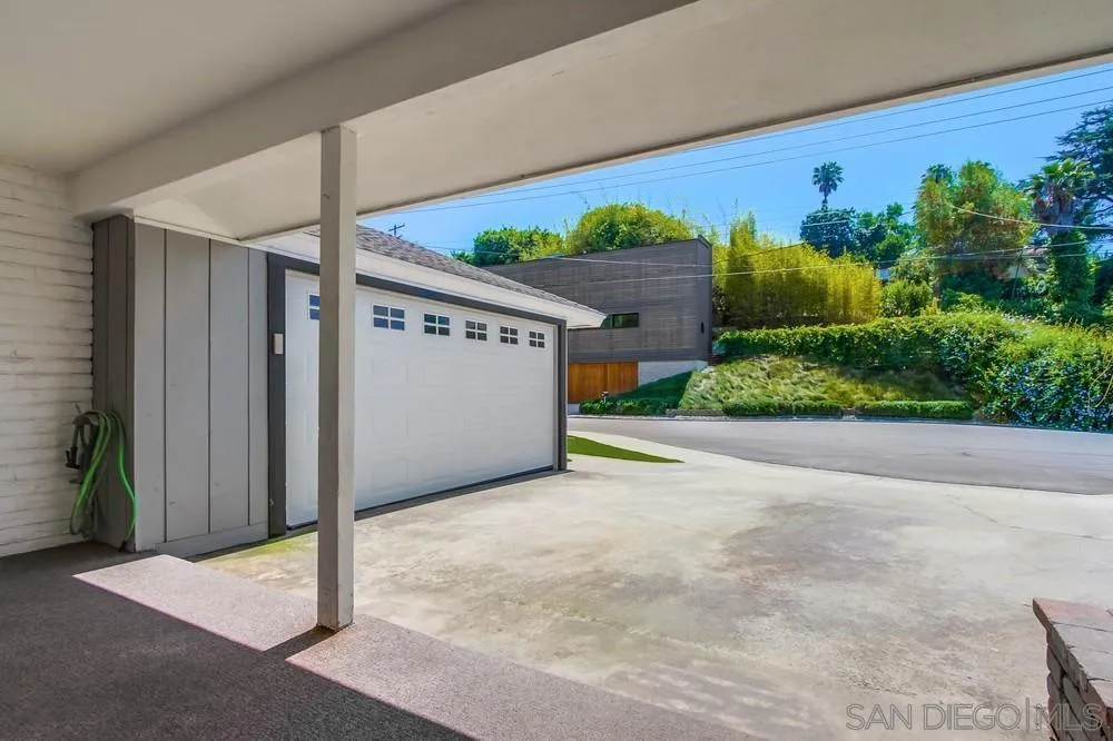 https://cdn.realtyfeed.com/cdn/127/250031333/0038be0513886ba4c7ef951665a90940.webp