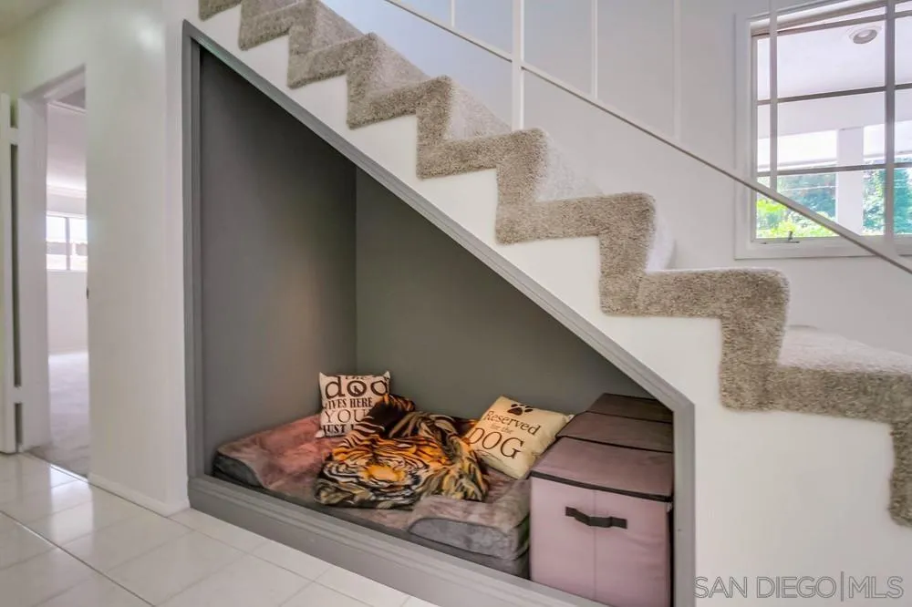 https://cdn.realtyfeed.com/cdn/127/250031333/3e88022e84745619b64bc71dc98e162a.webp
