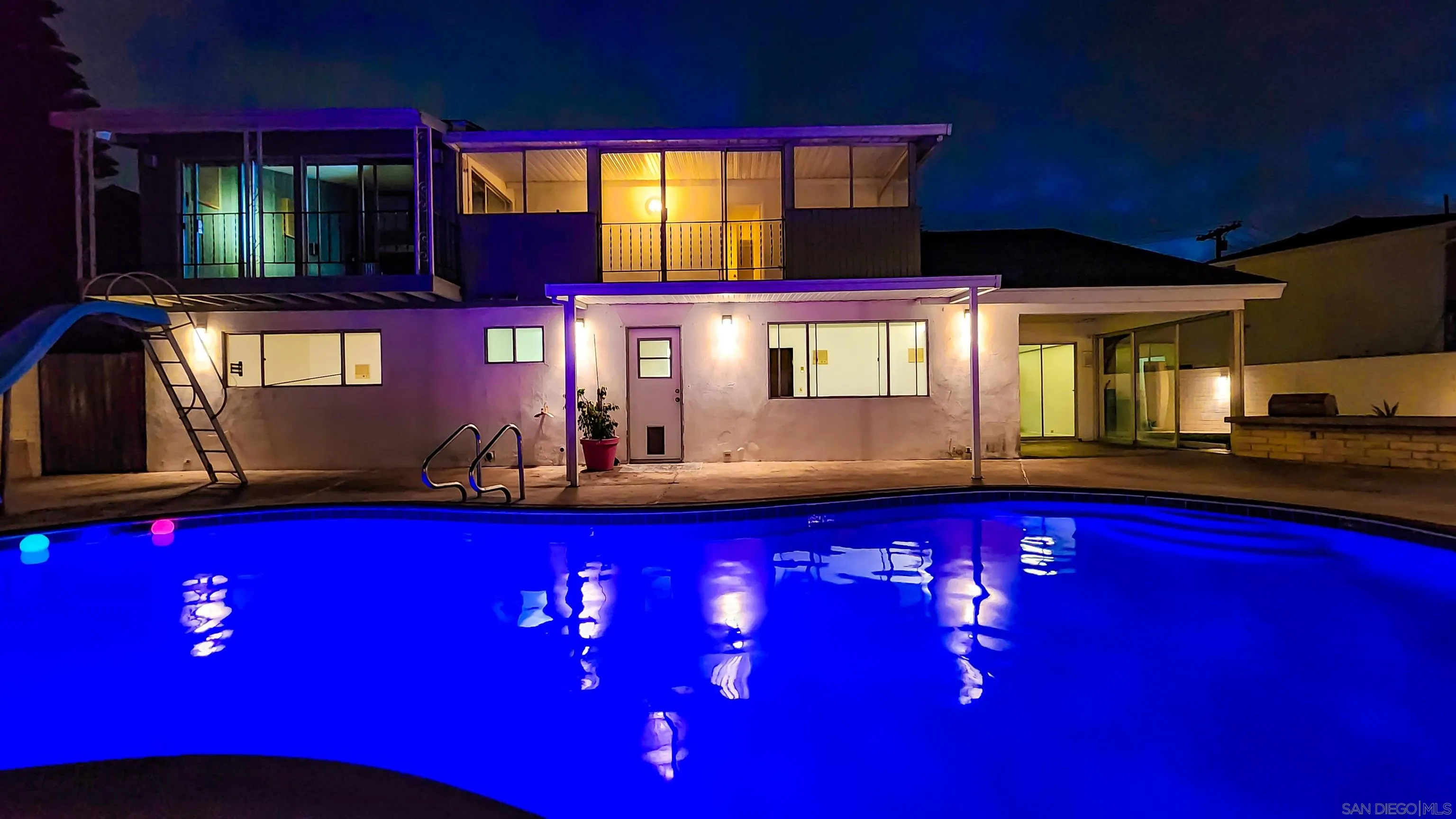 https://cdn.realtyfeed.com/cdn/127/250031333/4fd6e052d8b75b2020f7a4a43cf5c2e1.webp