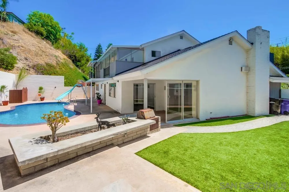 https://cdn.realtyfeed.com/cdn/127/250031333/eaf970f5d929220a27d219b040a60f32.webp
