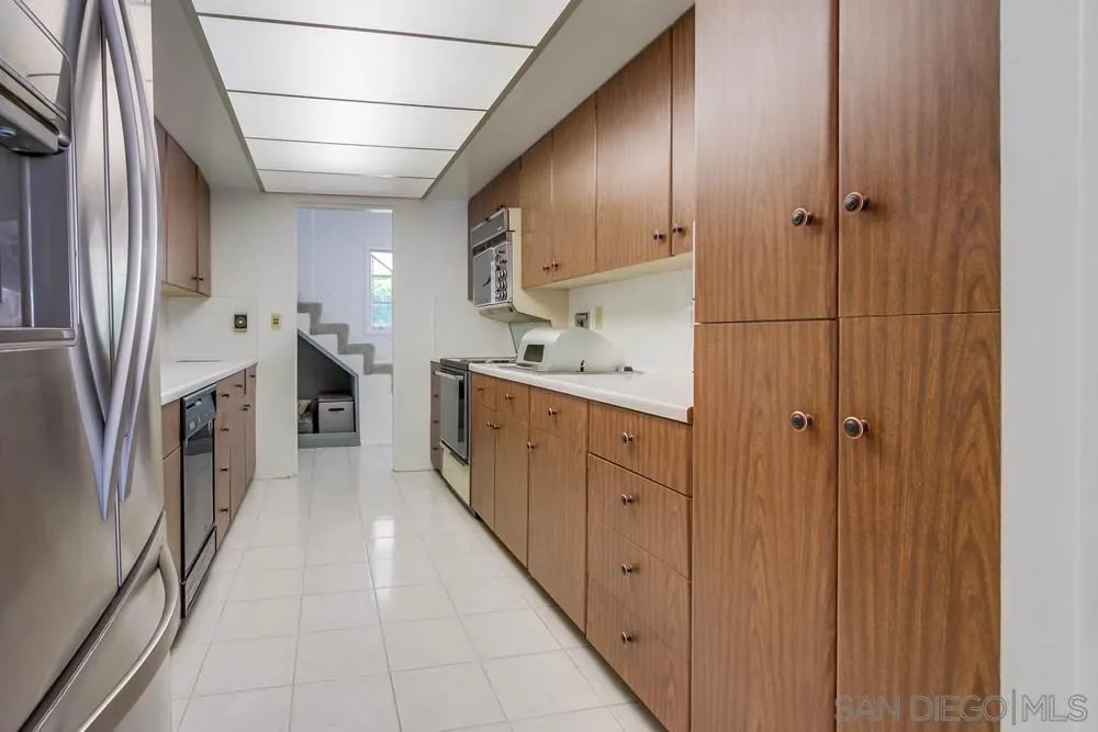 https://cdn.realtyfeed.com/cdn/127/250031333/f754a114ae6f5fda75300f63d7ef7430.webp