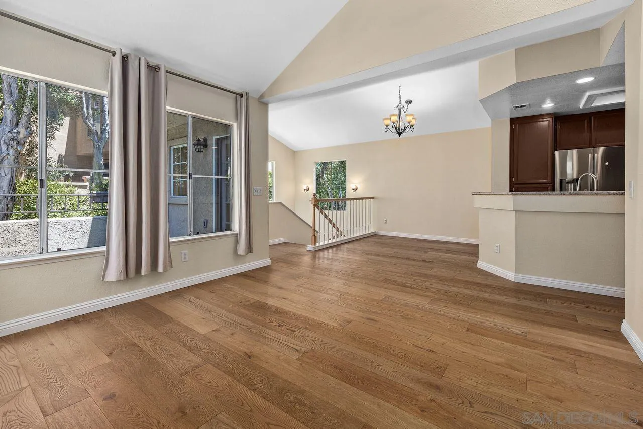 Photo #17: 250031339 Listing: Photo #17