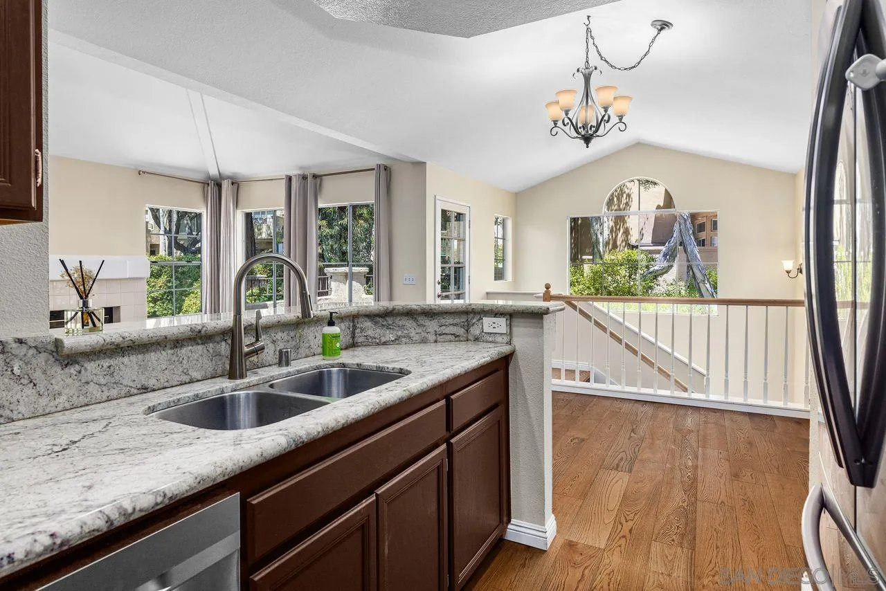 Photo #11: 250031339 Listing: Photo #11
