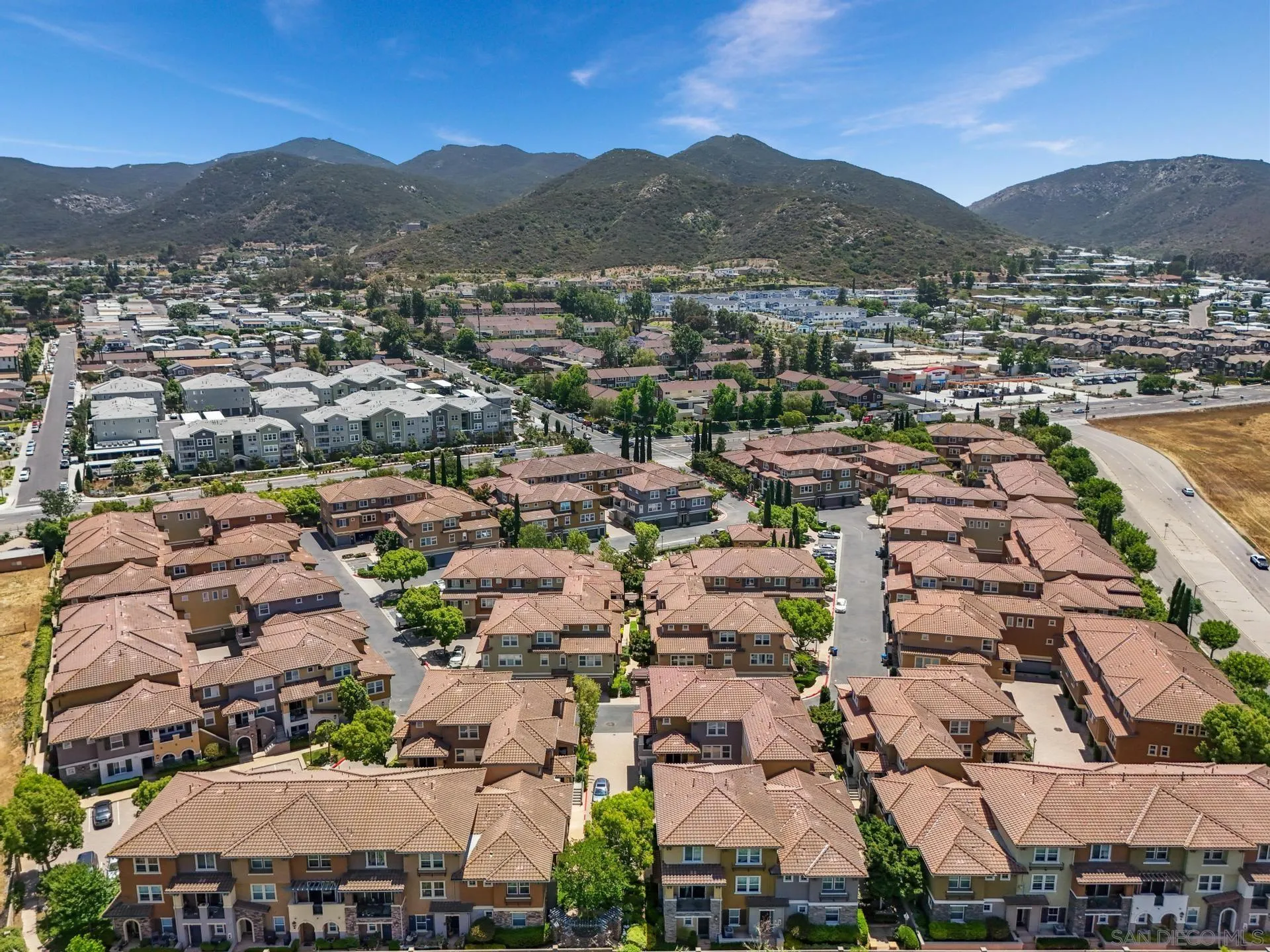 https://cdn.realtyfeed.com/cdn/127/250031349/b5025d21c8795e46b8ee978cb28df558.webp