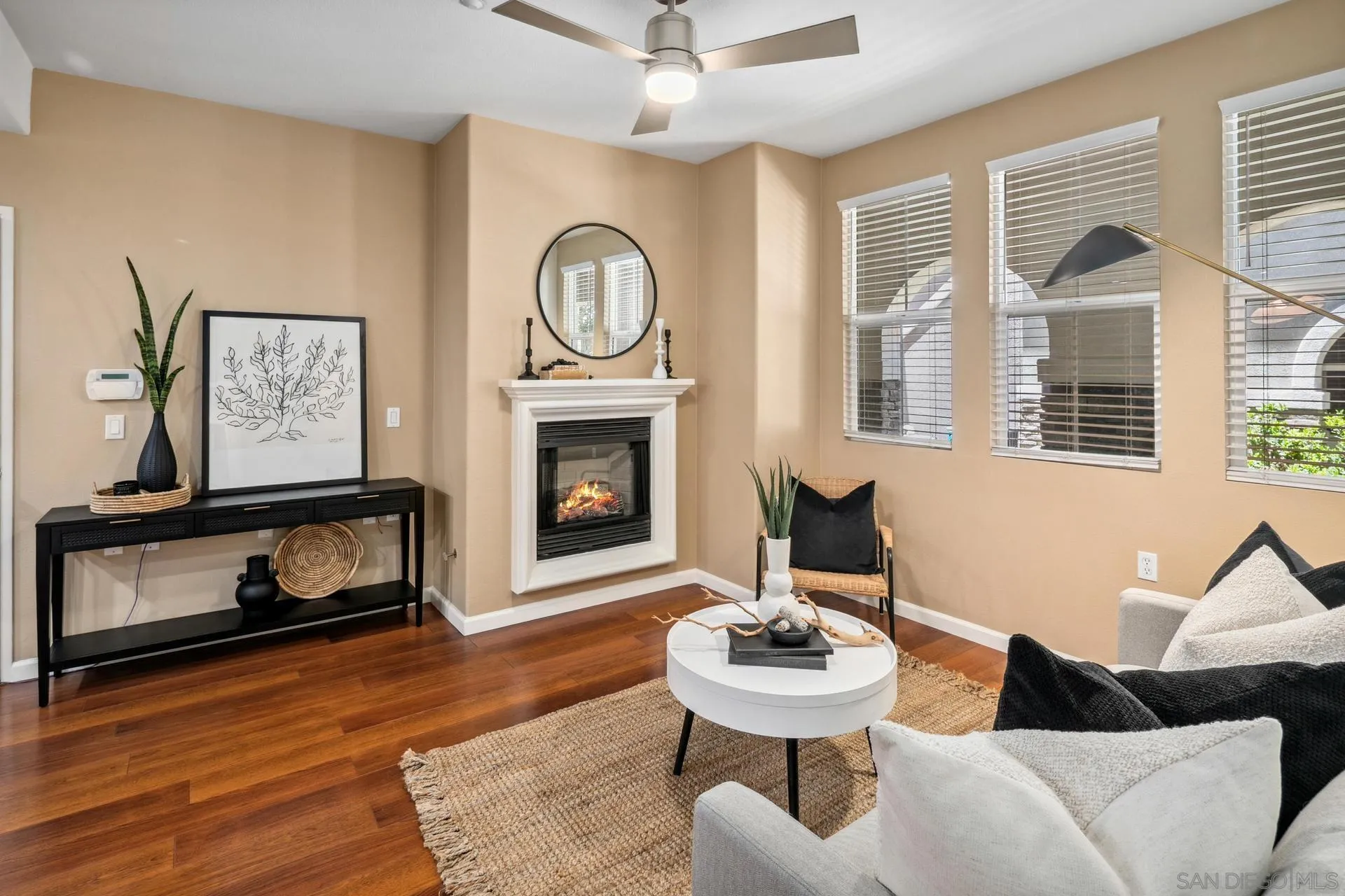 https://cdn.realtyfeed.com/cdn/127/250031349/f0965dfdcc8ffb4ad438ccf5a40cb52d.webp