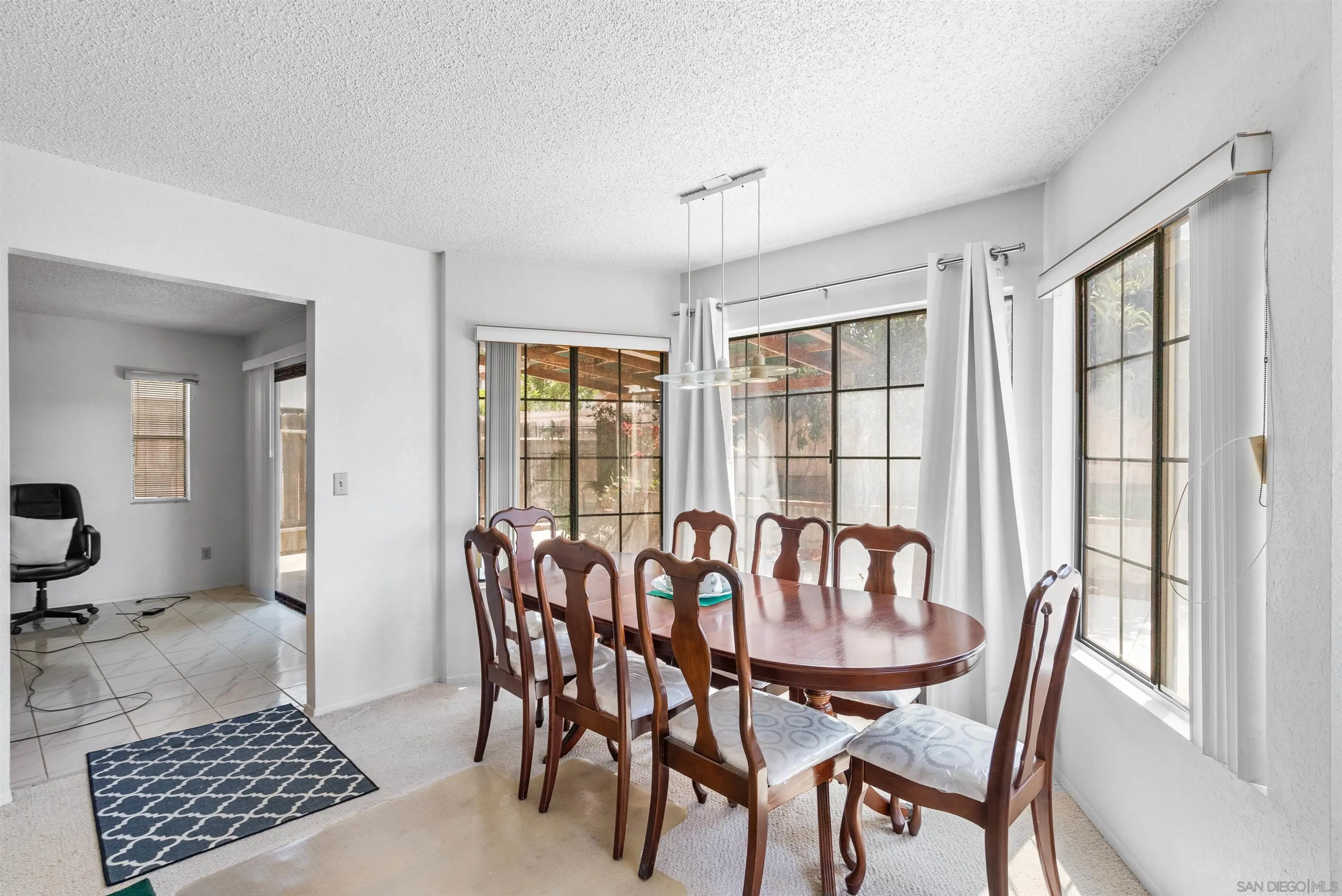 https://cdn.realtyfeed.com/cdn/127/250031359/d4720a8c65e307116080b0e966d71de3.webp