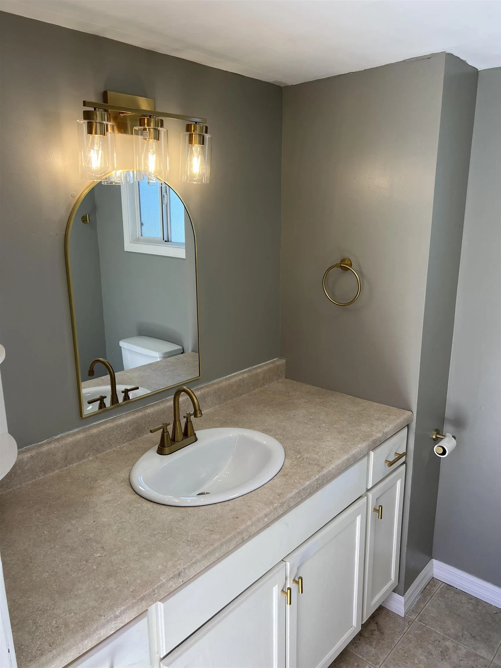 https://cdn.realtyfeed.com/cdn/127/250031391/ff484478760fcafd9bae38084f4caa7b.webp