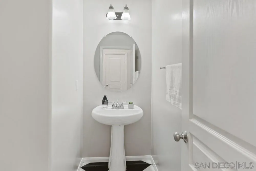 https://cdn.realtyfeed.com/cdn/127/250031401/2375a78fd823ad3fd3074d2c1edf84bc.webp