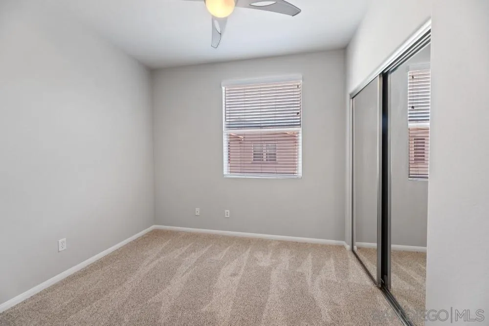 https://cdn.realtyfeed.com/cdn/127/250031401/30c367df3fc9dc6fc8d3b6e36800bbab.webp