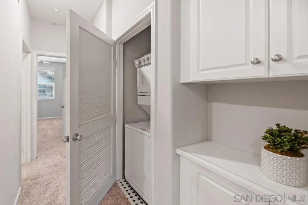 https://cdn.realtyfeed.com/cdn/127/250031401/9db0ad338ce3b45cba15d82d6fe71628.webp