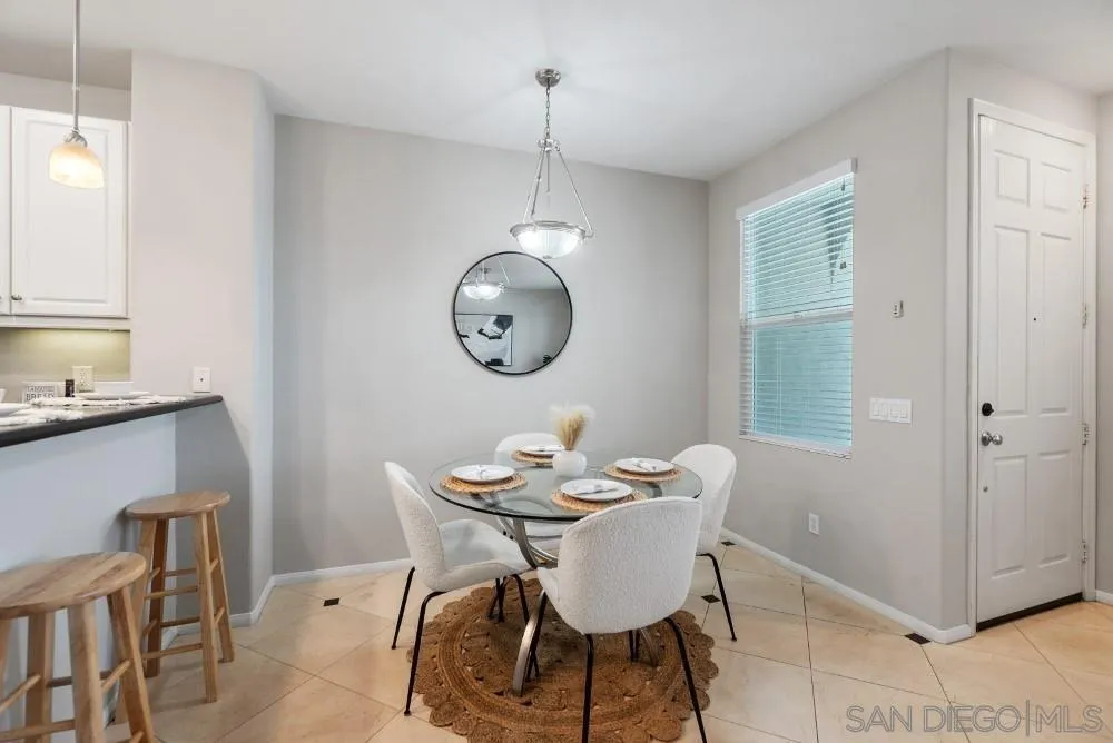 https://cdn.realtyfeed.com/cdn/127/250031401/b9bf3ab915ac028a2b377566f381ddf2.webp