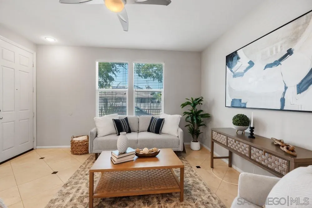 https://cdn.realtyfeed.com/cdn/127/250031401/be1f9d78f30156855f5aeeece30d3832.webp