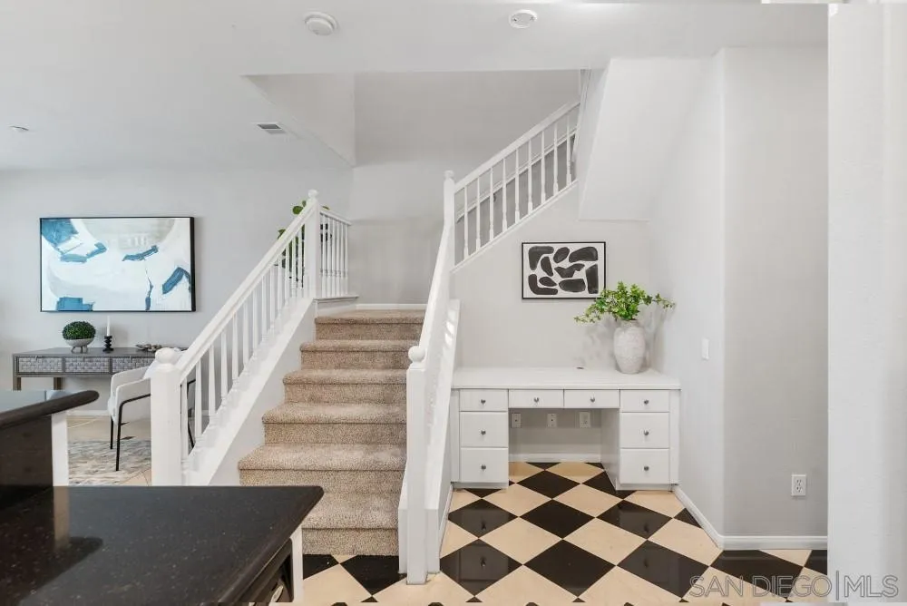 https://cdn.realtyfeed.com/cdn/127/250031401/d3d9abc786ab62384f718d500a73ec76.webp