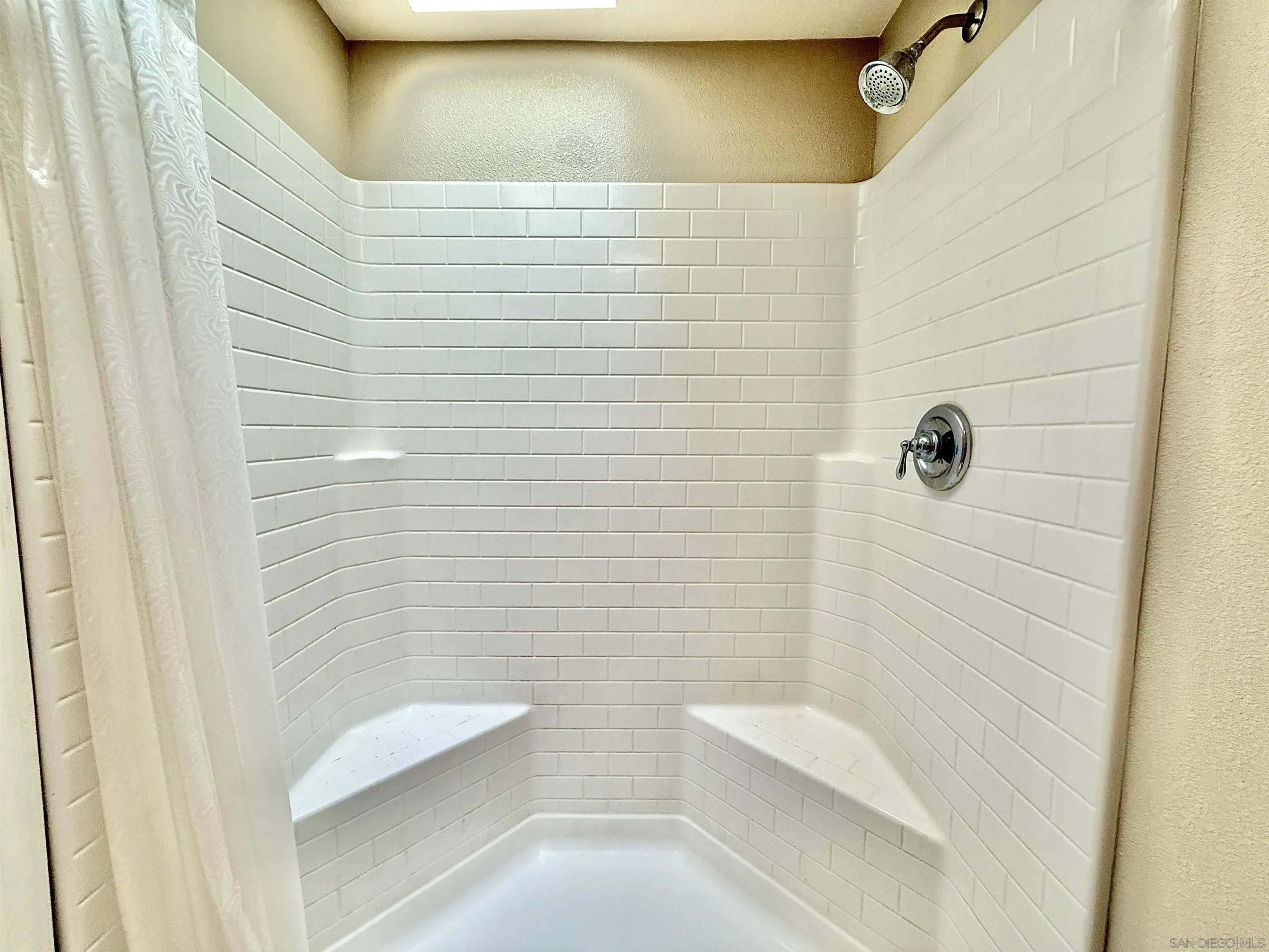 https://cdn.realtyfeed.com/cdn/127/250031426/5aae079fb34d7c05f009fe90644d322a.webp