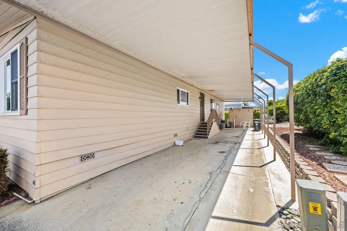 https://cdn.realtyfeed.com/cdn/127/250031434/072d5f6e00f470f0d7aa554b854cbaec.webp