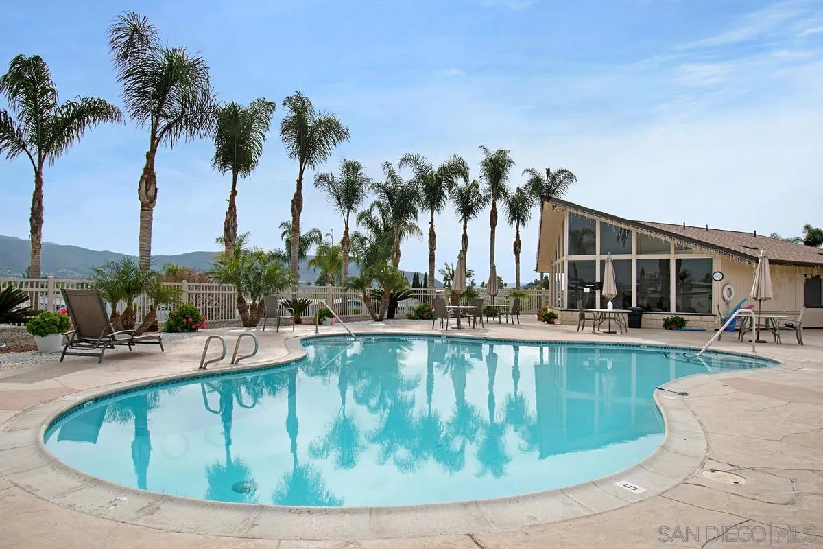 https://cdn.realtyfeed.com/cdn/127/250031434/425efc0be28926339d49f5d7725e2966.webp