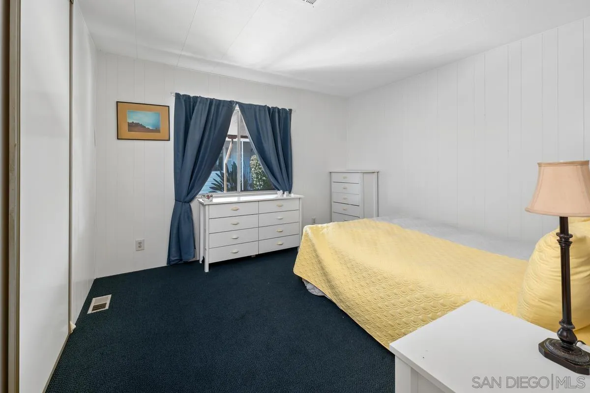 https://cdn.realtyfeed.com/cdn/127/250031434/5edb97a2c10572d59e7ea1756bf3a590.webp
