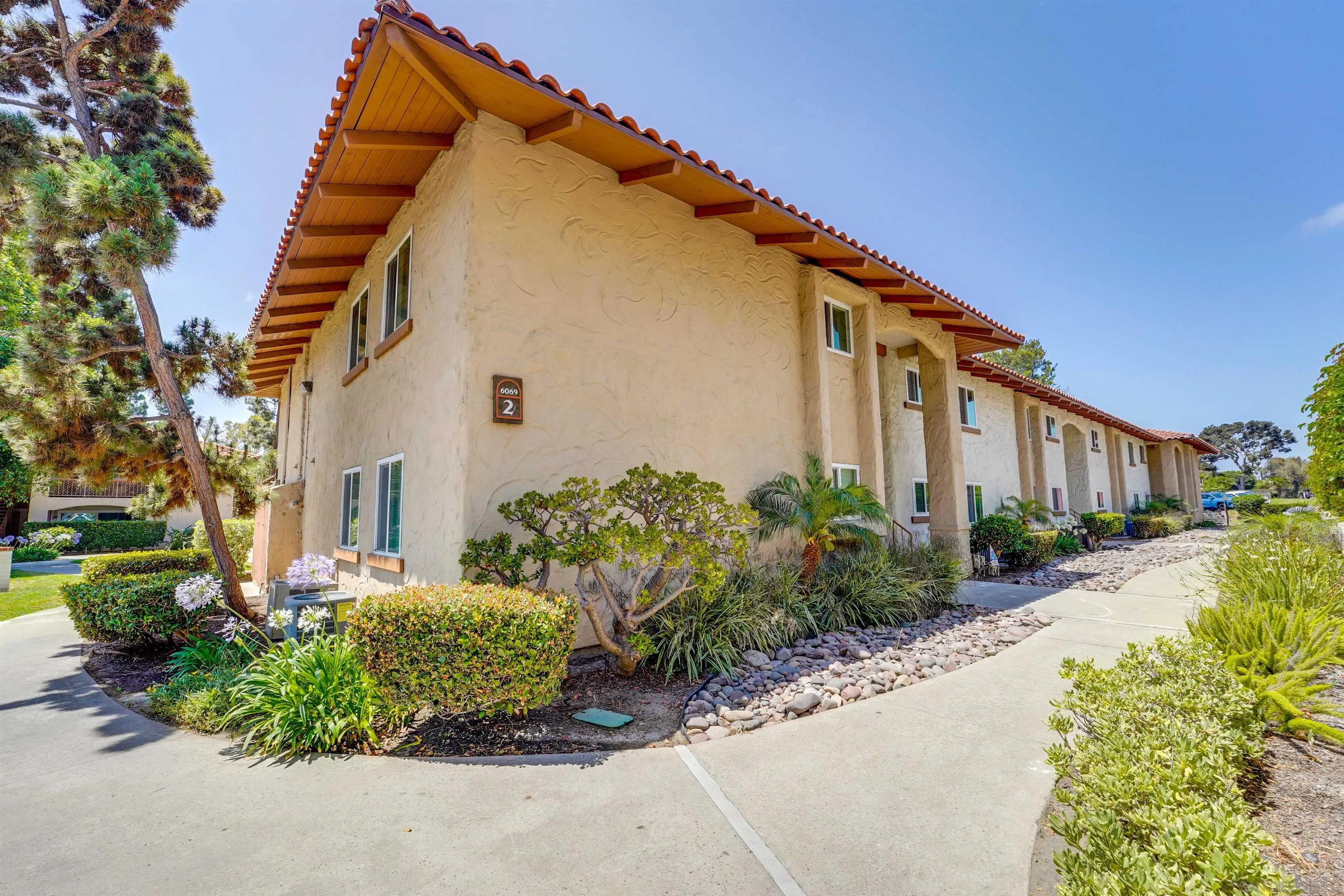 Photo #17: 250031446 Listing: Photo #17
